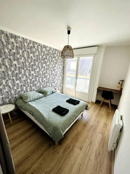 Convivial Appartement De Charme Avec Balcon , 95 M2 En Hyper-Centre De Saint-Brieuc. Tout Confort, Grand Salon Avec Videoprojecteur - 3 Chambres - Parking 0*, Saint-Brieuc France